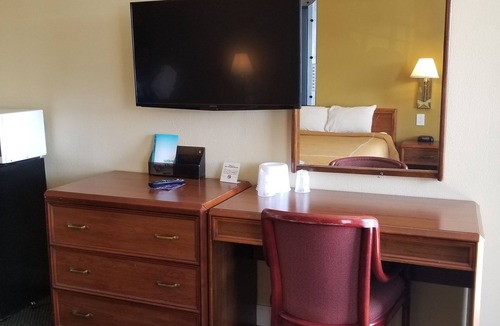 West Sacramento Hotel | Echo Lodge