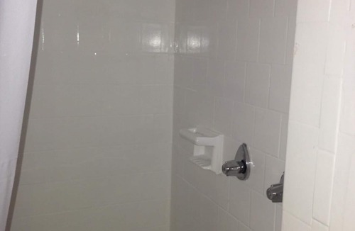 Oakland Hotel | Econo Lodge Oakland Lake Merritt Area