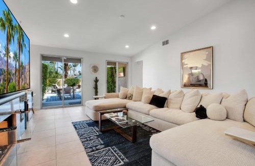 Palm Desert House | El Paseo Paradise 3BR Desert Oasis with pool & spa