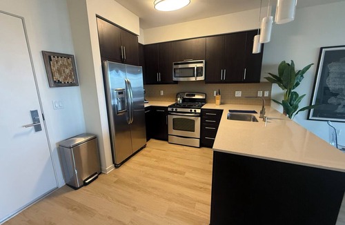 Del Rey Apartment | Electric Blue Abode: Modern Resort Style Amenities