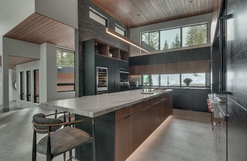 Ponderosa Palisades House | Elegance at Schaffer's Mill by Tahoe Getaways - Luxury Pet-Friendly 4BR w/Hot Tub & A/C