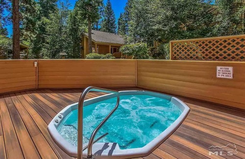 Incline Village House | Elegant 2-bedroom McCloud Condo in Incline Village