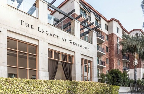 Westwood Apartment | Elegant 2BR/2BA Full-Service Apt 30+ Night Rental Wilshire Corridor