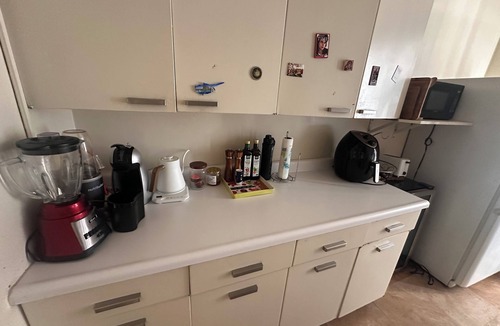 La Brea Apartment | Enchanting 2-bedroom apt with 2 private garage parking in the heart of Weho BH