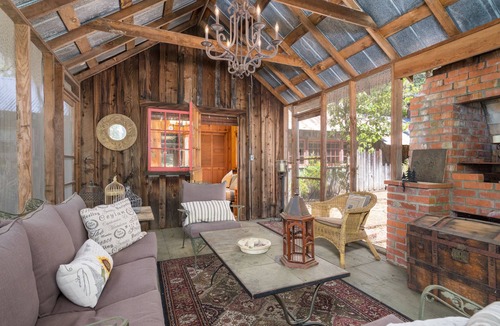 Fair Play Cabin | Enchanting Creekside Property Nestled in Wine Country