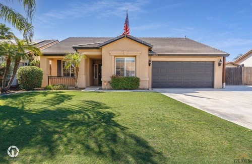 Greenacres House | Enjoy a Mini Oasis w/Pool Waterfall 4bd/2ba Home!