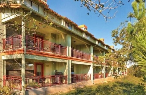 Angels Camp Condo | Enjoy Golf & the Sierra Nevada Beauty in this 2BD resort condo
