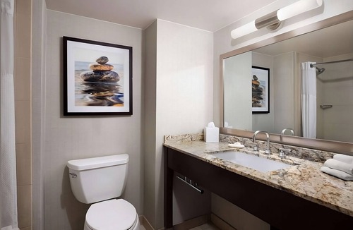 South Redondo Hotel | Enjoy Homey Comfort! Pet-Friendly Stay Close to Hermosa Beach Pier