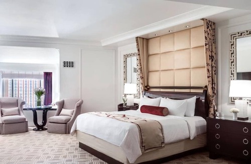 Las Vegas House | Entertainment Capital 2 Modern Units, Pools, Casino
