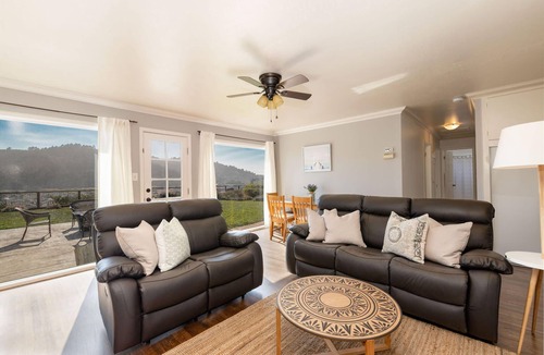Linda Mar House | Entire Ocean View Home/beaches, hiking, restaurants, family activities.
