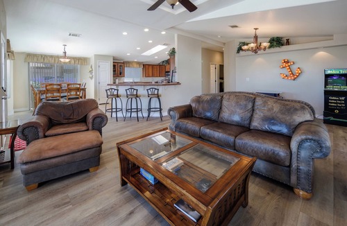 Havasu Lake House | Epic & Amazing 180° views of Lake Havasu & the Lake Havasu City Skyline