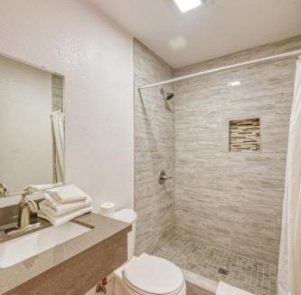Mojave Hotel | ERTH INN by AGA- Mojave
