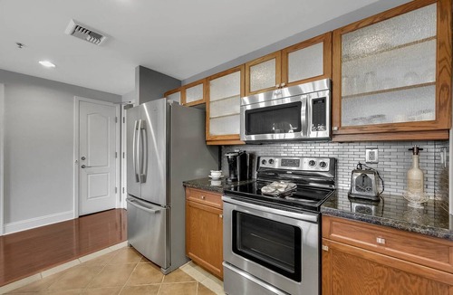 Lake Las Vegas Condo | Escape to Paradise: Luxe 2-Bedroom Retreat