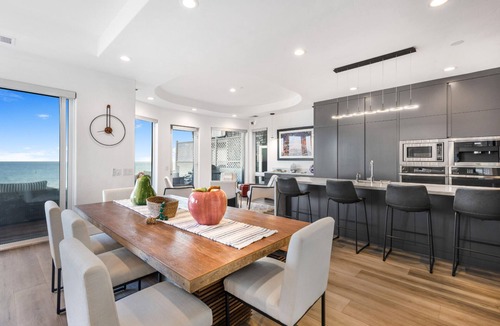 Central Malibu Villa | Escondido Escape - Modern Tri-level Mediterranean Beachfront Home