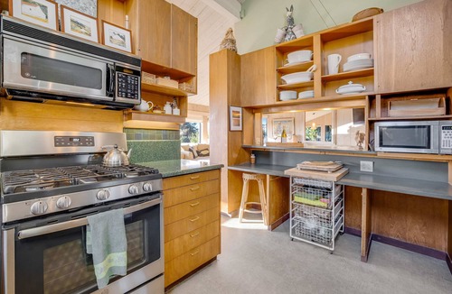 Sea Ranch House | Esherick-designed home with private hot tub near Black Point, dogs welcome