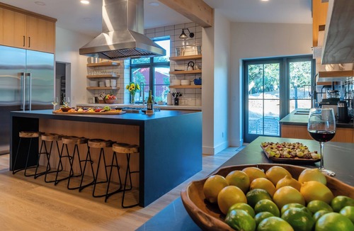 Templeton House | Estate @ Oak & Vine Vineyard Estate | Sleeps 33