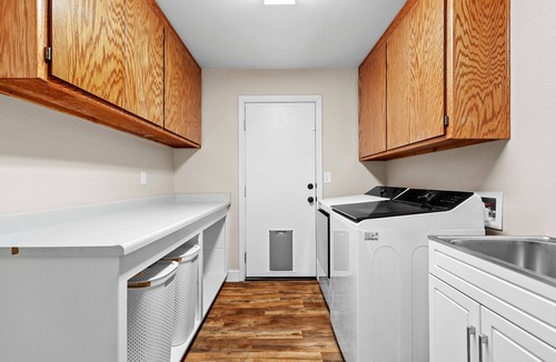Redding House | Evergreen Retreat Spacious + family friendly