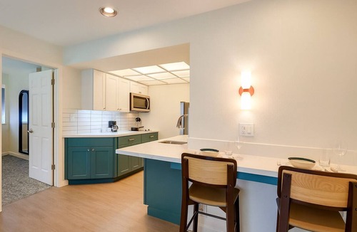 San Jose Hotel | Excellent Choice! Spacious Unit with Free Daily Breakfast