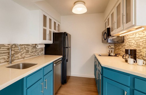 San Jose Hotel | Excellent Choice! Spacious Unit with Free Daily Breakfast