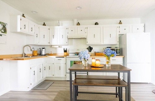 Sitka Apartment | Experience Sitka's charm in your cozy 1-bedroom retreat overlooking the bay