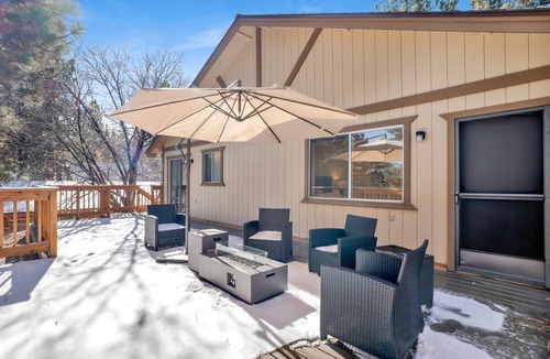 Sugarloaf Cabin | Experience the serene 2596-Pine Woods Retreat in Sugarloaf, with forest views!