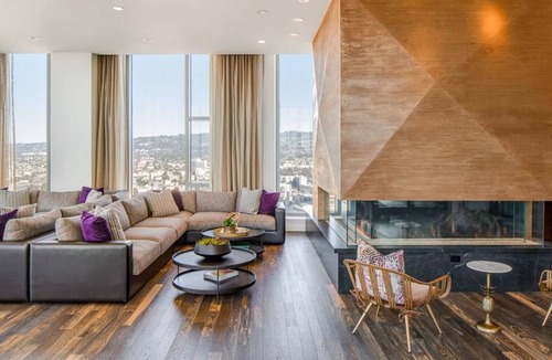Downtown Oakland Apartment | Exquisite Oakland 1BR w/ AC, W/D, Sky Deck, next to BART, by Blueground