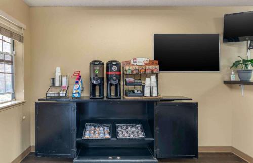 Riviera - Westchester Hotel | Extended Stay America Suites - Bakersfield - California Avenue
