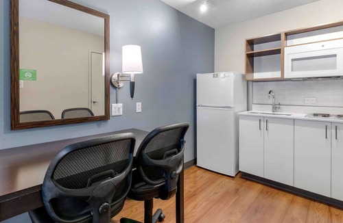 East San Mateo Hotel | Extended Stay America Suites San Francisco San Mateo SFO