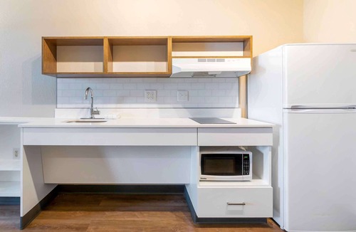East San Mateo Hotel | Extended Stay America Suites San Francisco San Mateo SFO