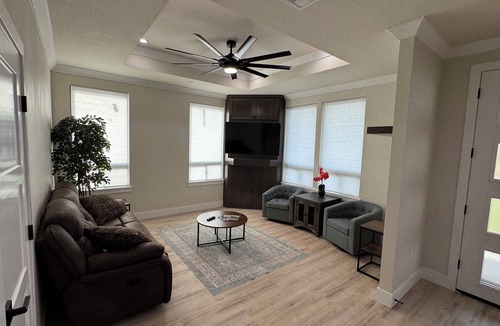 Pacheco House | Fabulous 2-bedroom house with private boat ramp access to the Sacramento River