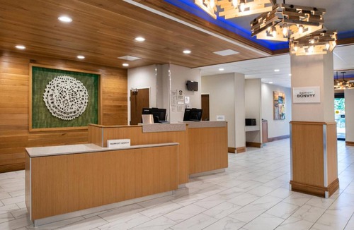 Bakersfield Hotel | Fairfield Inn and Suites by Marriott Bakersfield Central
