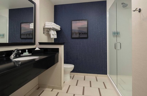 Westside Santa Cruz Hotel | Fairfield Inn & Suites by Marriott Santa Cruz, CA