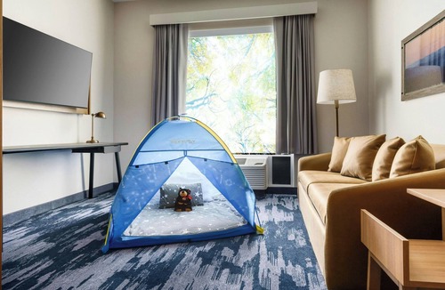 Oakhurst Hotel | Fairfield Inn & Suites Oakhurst Yosemite