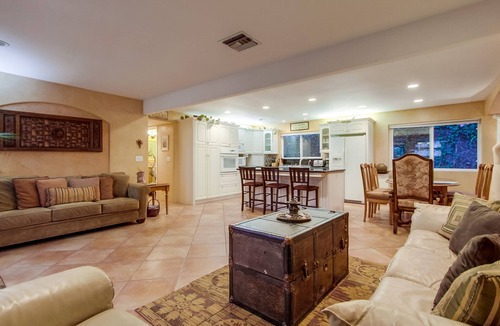 Morro Bay House | Fall is booking now! The Palms, Gorgeous, Beachside Steps to Sand, Hot Tub, Dogs