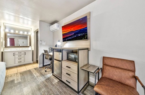 South Lake Tahoe Hotel | Family-friendly Accommodation! Pets Allowed,Breakfast! Close to Tamarack Express