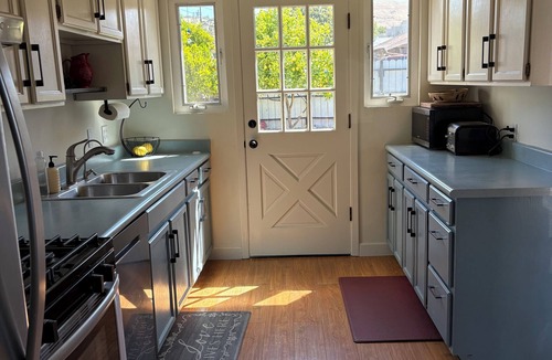 Mission - Garin House | Family friendly 3-bedroom house in quiet Hayward neighborhood