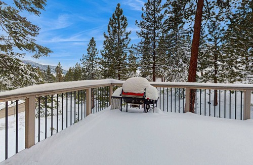 Upper Kingsbury House | Family-friendly home with mountain views, pool table, fireplace, & spacious deck