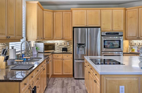 Modesto House | Family-Friendly Modesto Home w/Grill & Yard