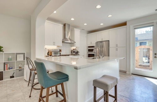 Camarillo House | Family Home with Private Sauna