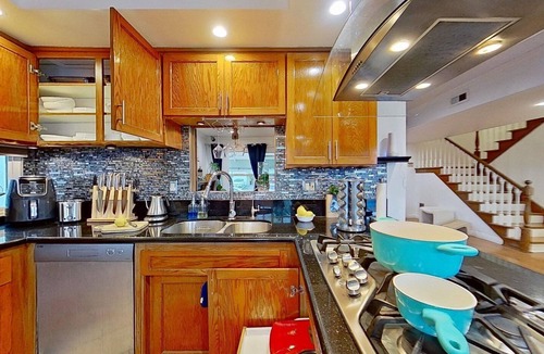 Harbor Gateway North House | Family Oasis: Convenient Location, Relaxing Home. Pet-Friendly!
