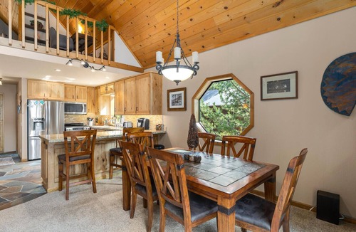 Truckee House | Family Retreat | King Suite, Hot Tub, Games, Desk, Near Trails & Rec Center