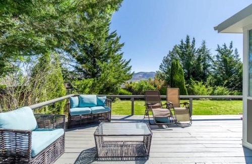 Reno House | Family Retreat with Hot Tub, Gym & Game Room Sleeps 11 in Reno
