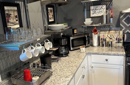 Northridge House | Fantastic 2-bedroom house with AC in sunny Los Angeles