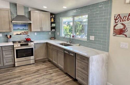 Westside Santa Cruz House | Fantastic Location, steps to ocean, clean comfortable house.