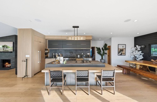 Studio City House | Farley Court - Stylish Hillside Residence with Stunning Views