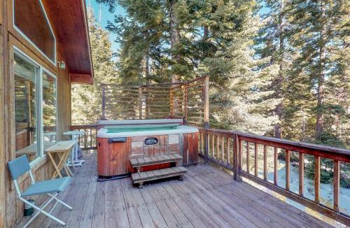 Tahoe Vista House | Fawn Lodge