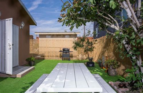 Lawndale House | Fire Pit & Game Room 4 Beds Near Beach, LAX & SoFi