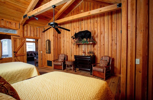 Swainsboro Cottage | Flat Creek Lodge Boar Hog Cottage 1 hr 15 min form Augusta National