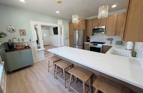 Downtown House | Flowers on Palm - 0.3 miles to Downtown SLO!