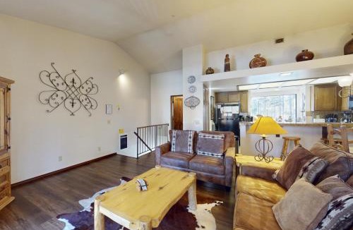 Mammoth Lakes Apartment | Forest Creek 22